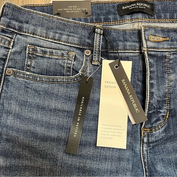 NWT Banana Republic Denim Girlfriend Mid Rise Jean Rolled Hem Size 28 - Picture 7 of 13